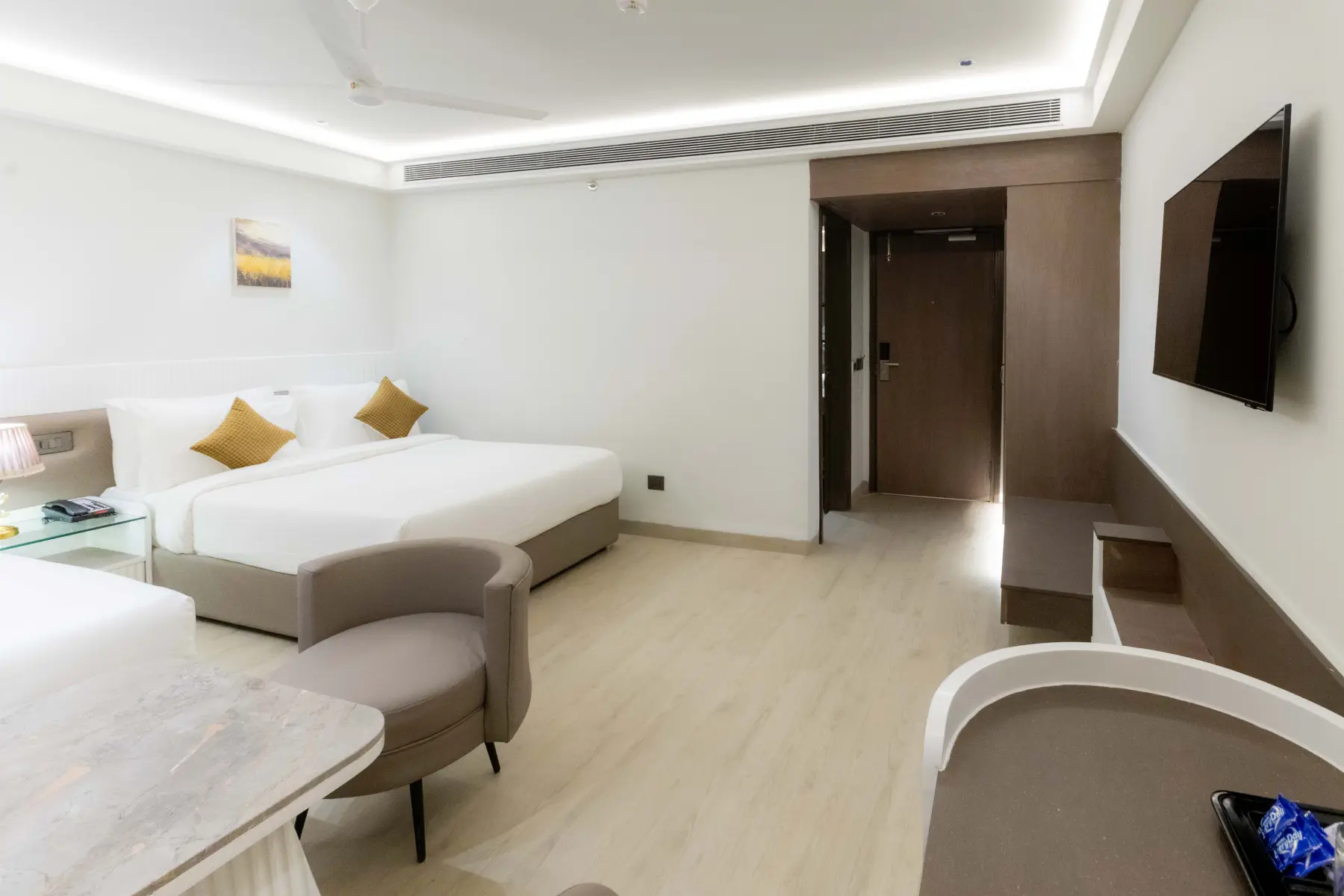 Family Twin Bed Room photo 3