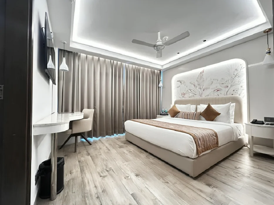 Executive suite bedroom