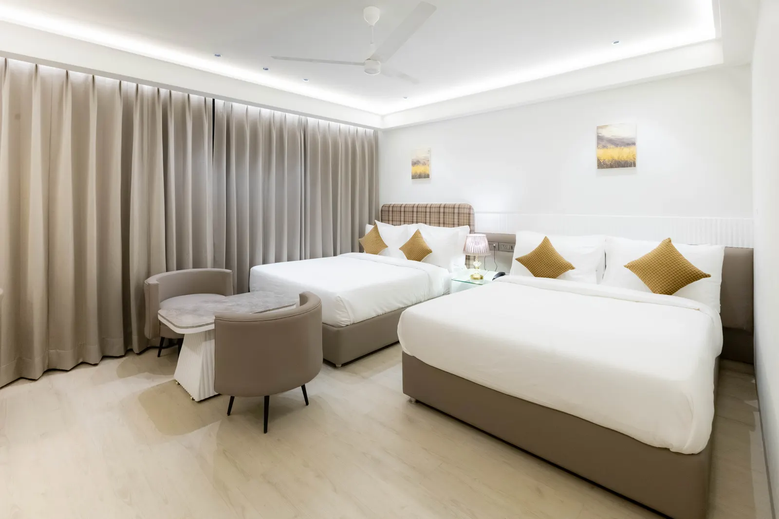 Family Twin Bed Room photo 2